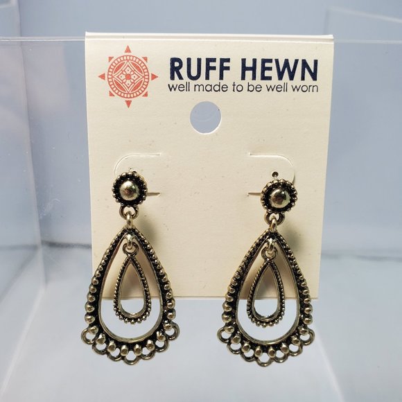 Ruff Hewn Gold teardrop dangle pierced earring - Picture 4 of 4